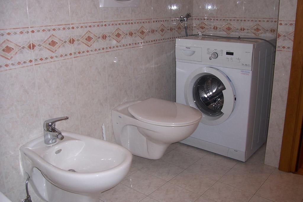 Fabbricato Indipendente Centro Apartment Lozzo Cadore Phòng bức ảnh