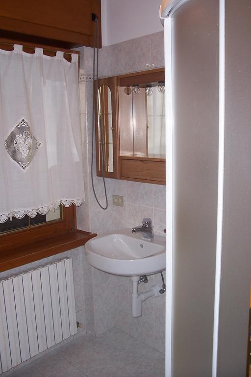 Fabbricato Indipendente Centro Apartment Lozzo Cadore Phòng bức ảnh